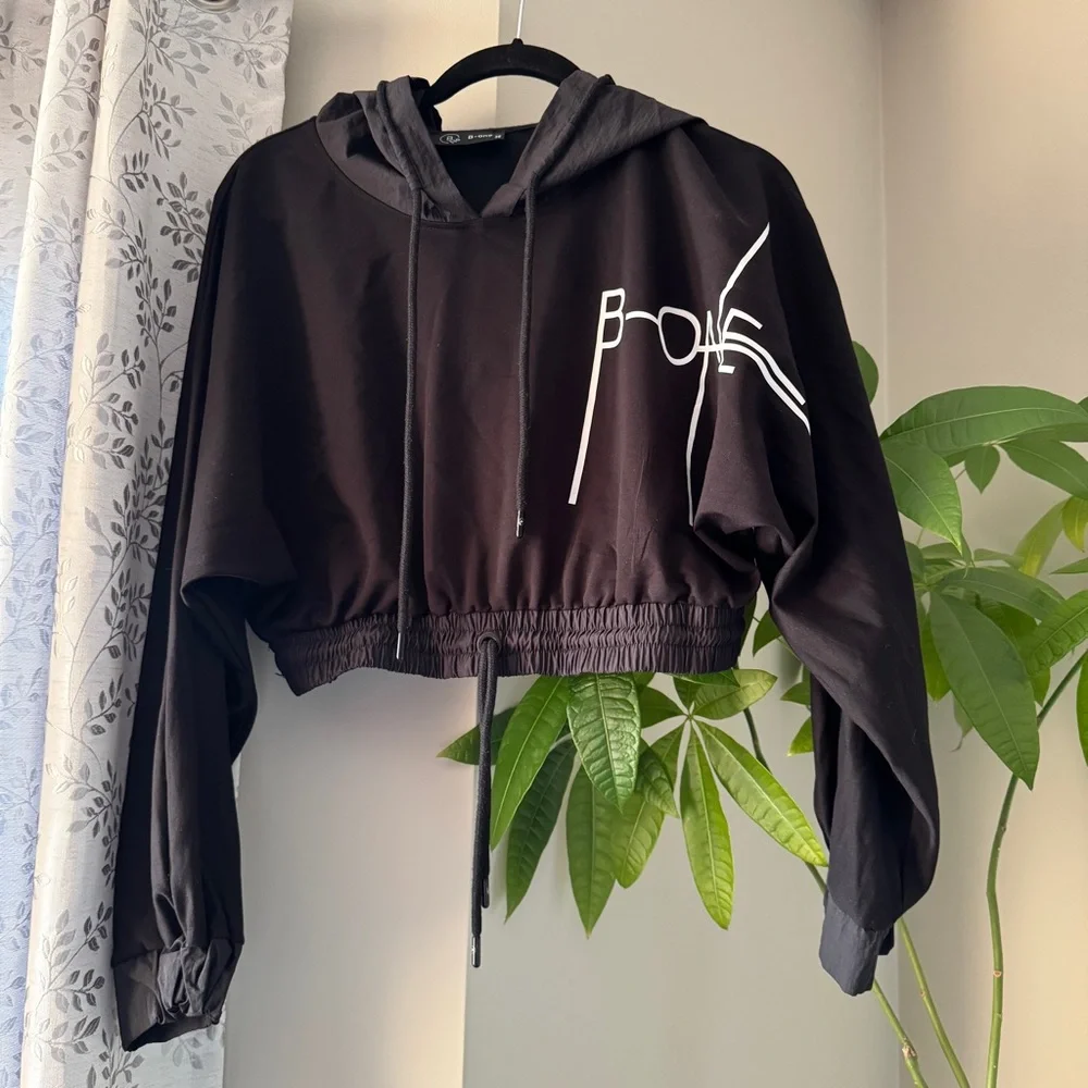Black Cropped Hoodie Jacket - Picture 2 of 8